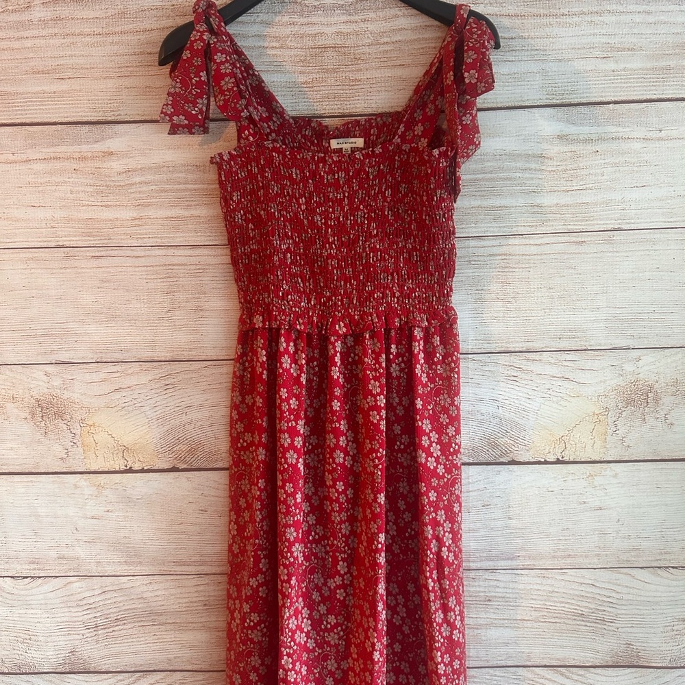 Max Studio Red and White Long Floral Smocked Dress - Picture 3 of 3